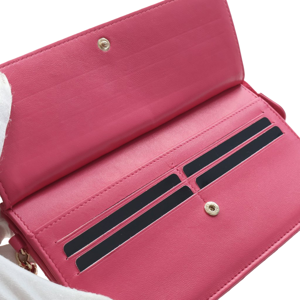 Pre-Loved Chanel Quilted Lambskin All About Chanel Clutch On Chain - Picture 6 of 12
